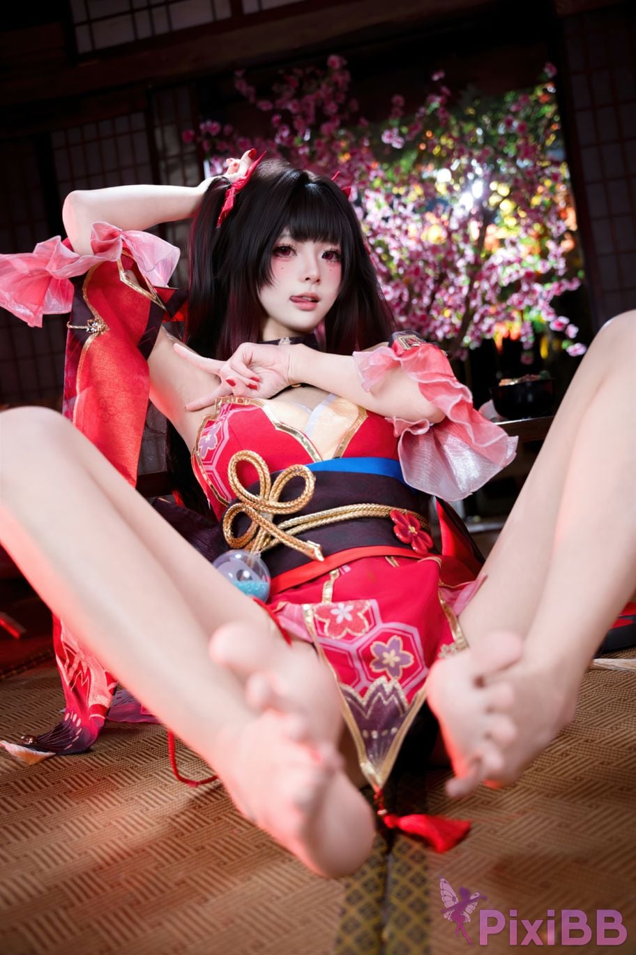 Cosplayer Jiuqi Meow firework PixiBB.COM 032