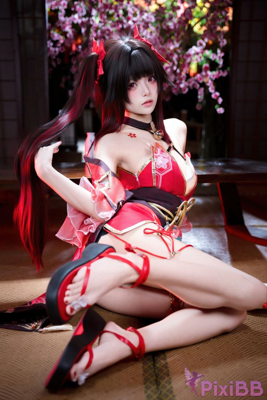 Cosplayer Jiuqi Meow firework PixiBB.COM 038