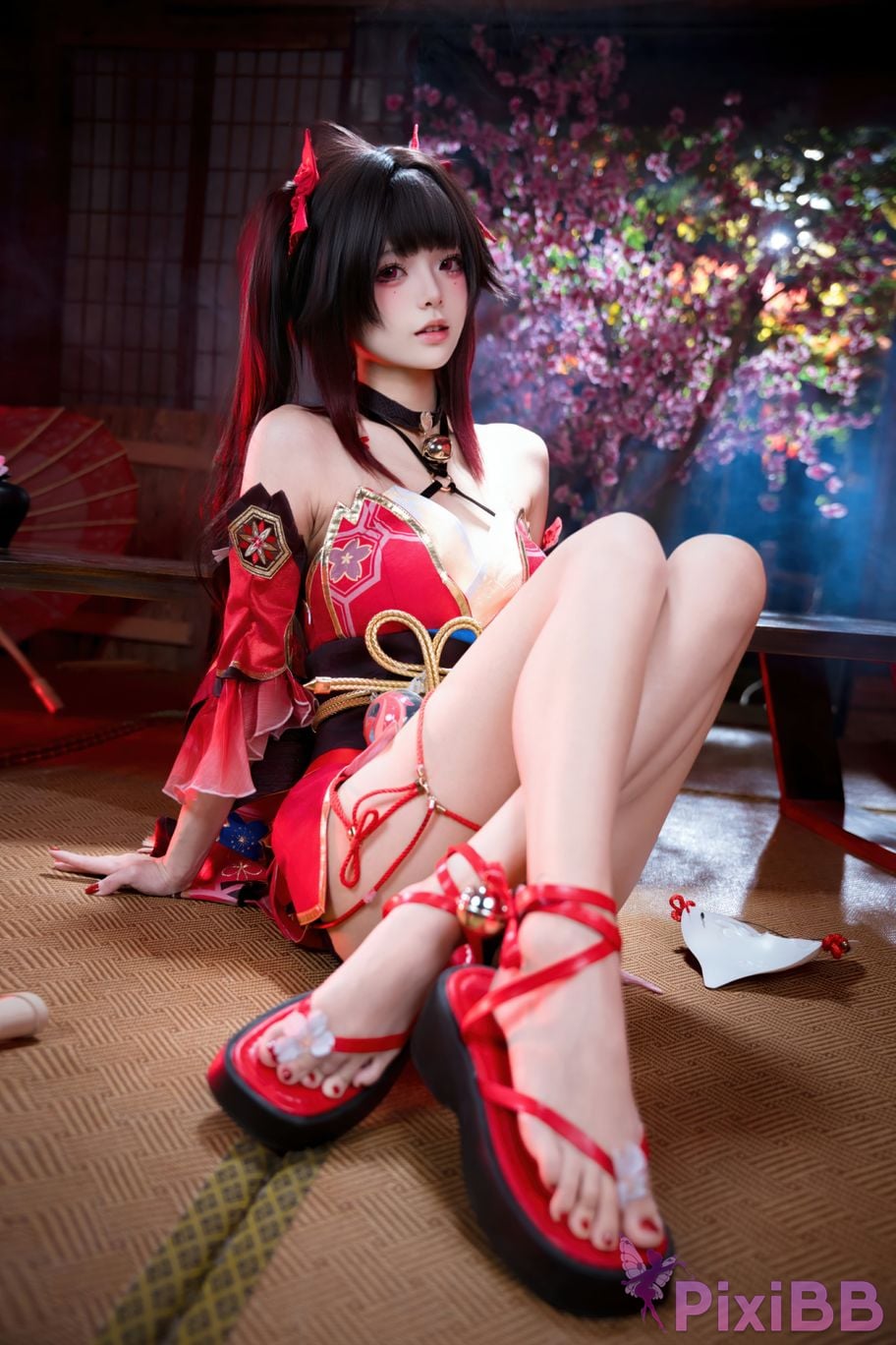 Cosplayer Jiuqi Meow firework PixiBB.COM 040