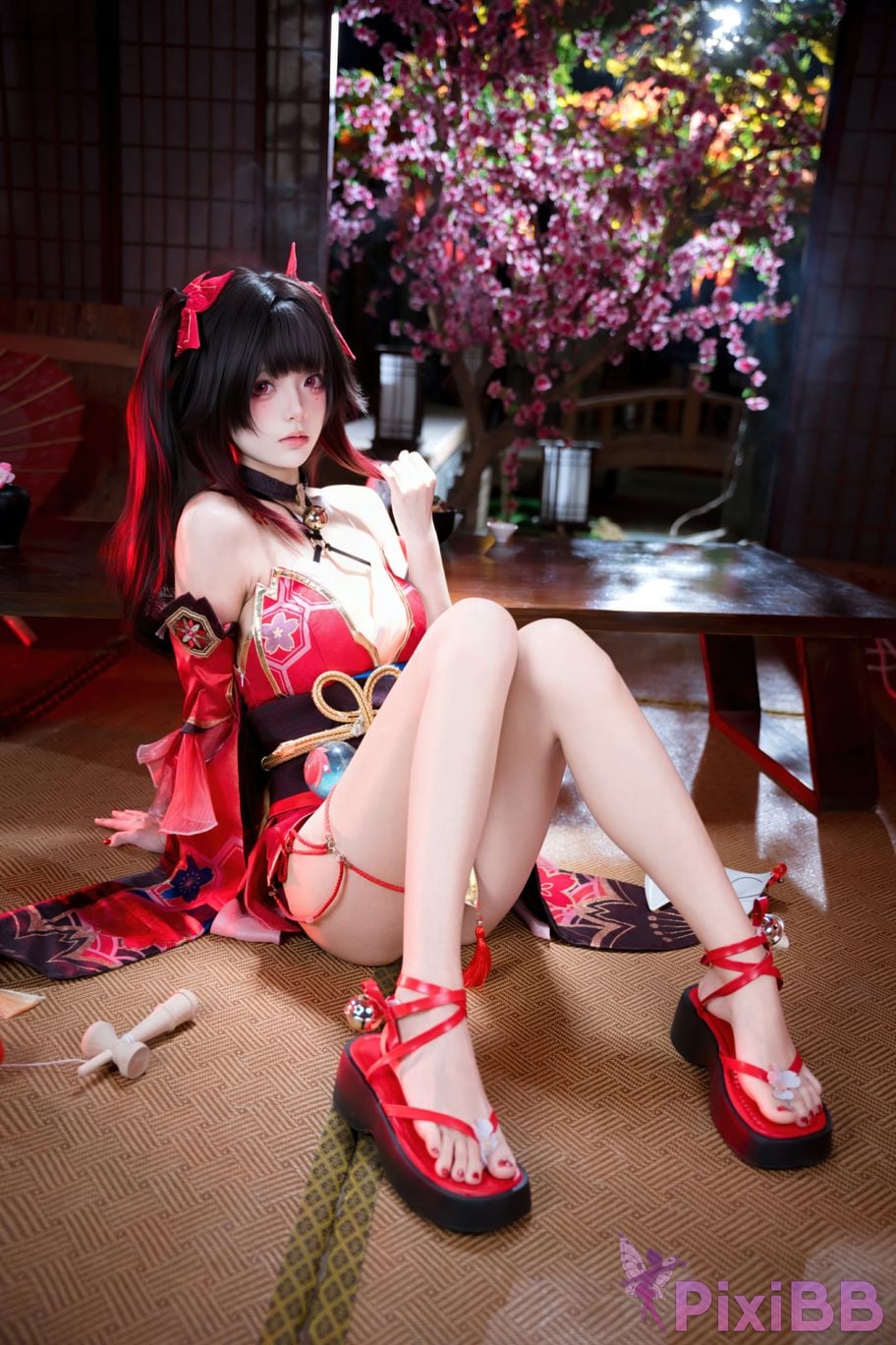 Cosplayer Jiuqi Meow firework PixiBB.COM 044