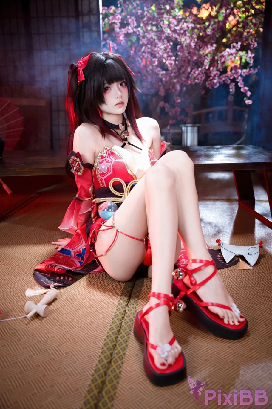 Cosplayer Jiuqi Meow firework PixiBB.COM 045