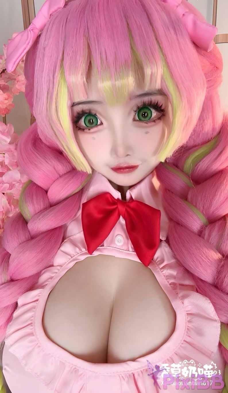 Cosplayer Vanilla Milk Meow D e m o n S l a y r K i t s u Y b Kanroji Mitsuri Collectors Edition PixiBB.COM 021