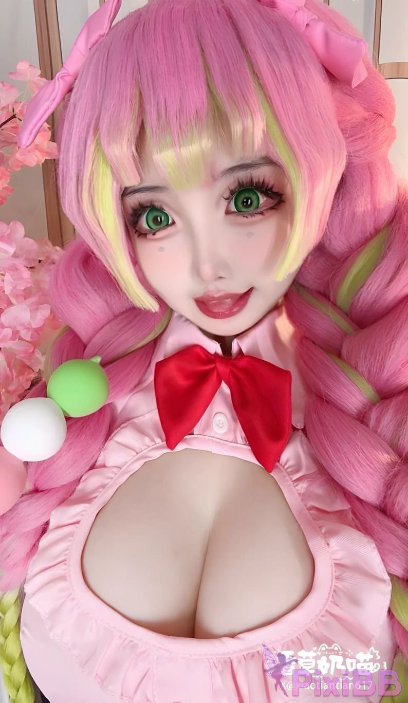 Cosplayer Vanilla Milk Meow D e m o n S l a y r K i t s u Y b Kanroji Mitsuri Collectors Edition PixiBB.COM 022