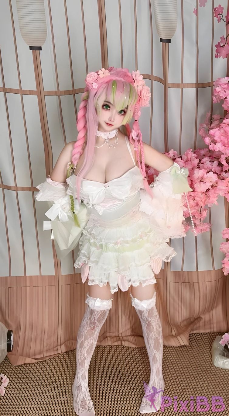 Cosplayer Vanilla Milk Meow D e m o n S l a y r K i t s u Y b Kanroji Mitsuri Collectors Edition PixiBB.COM 104
