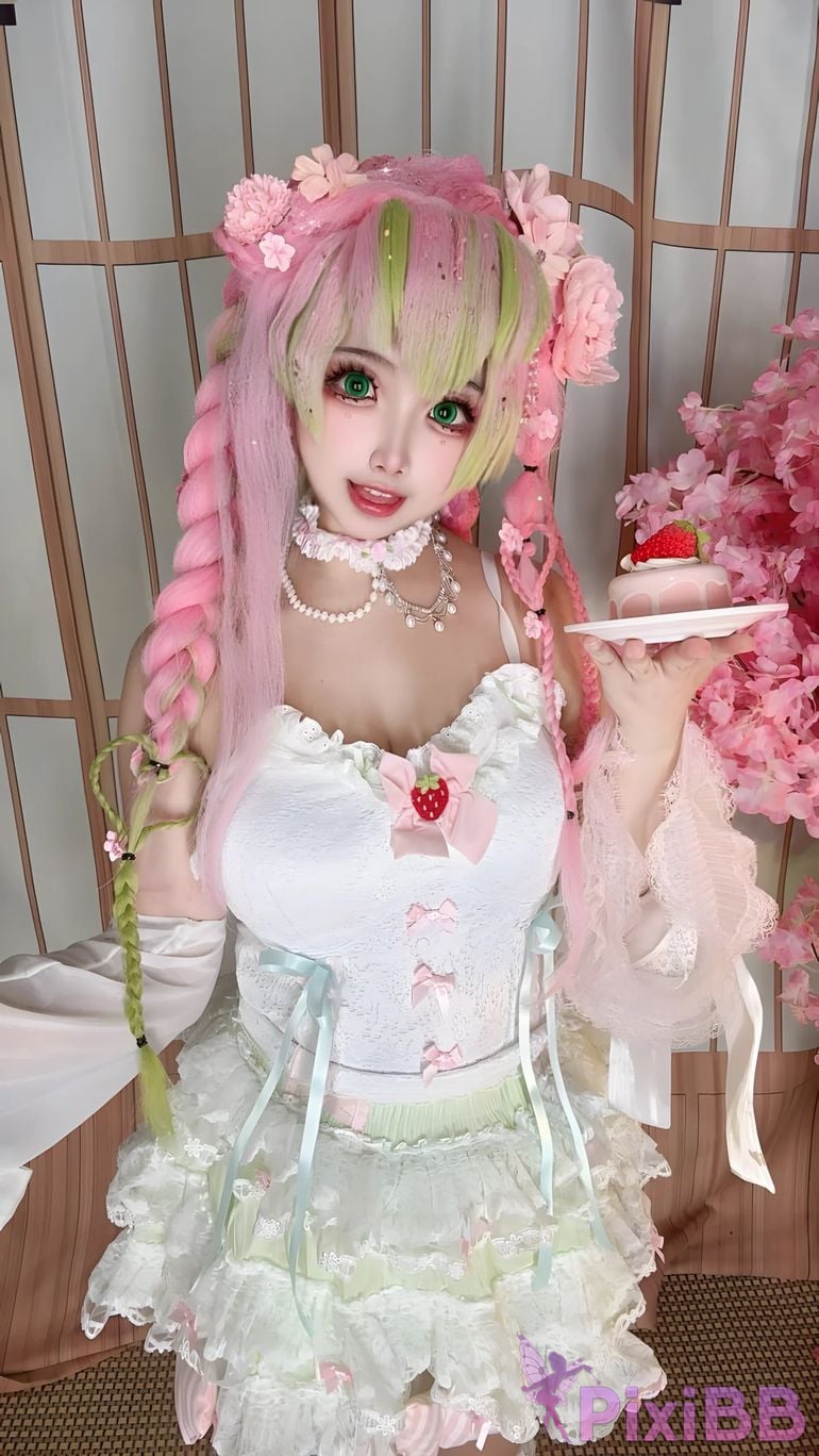 Cosplayer Vanilla Milk Meow D e m o n S l a y r K i t s u Y b Kanroji Mitsuri Collectors Edition PixiBB.COM 118