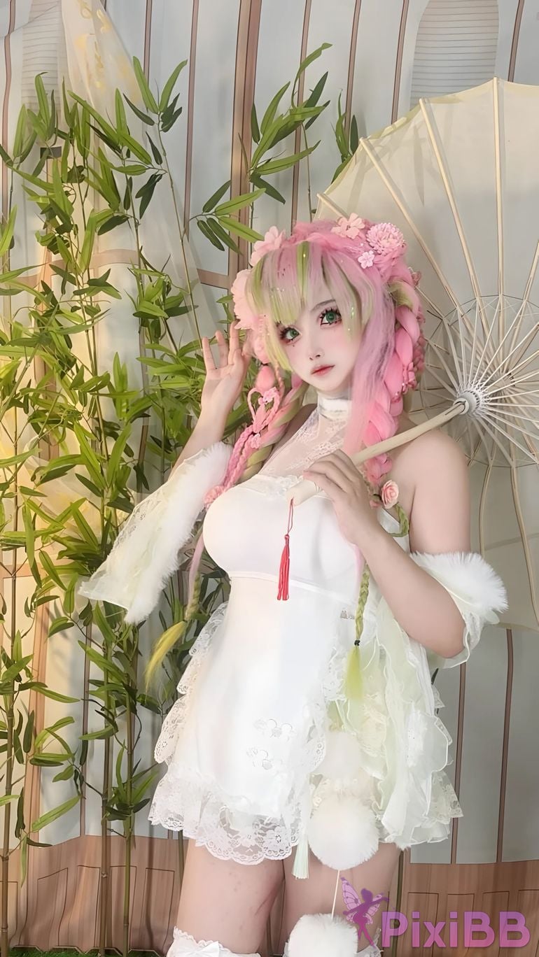 Cosplayer Vanilla Milk Meow D e m o n S l a y r K i t s u Y b Kanroji Mitsuri Collectors Edition PixiBB.COM 145