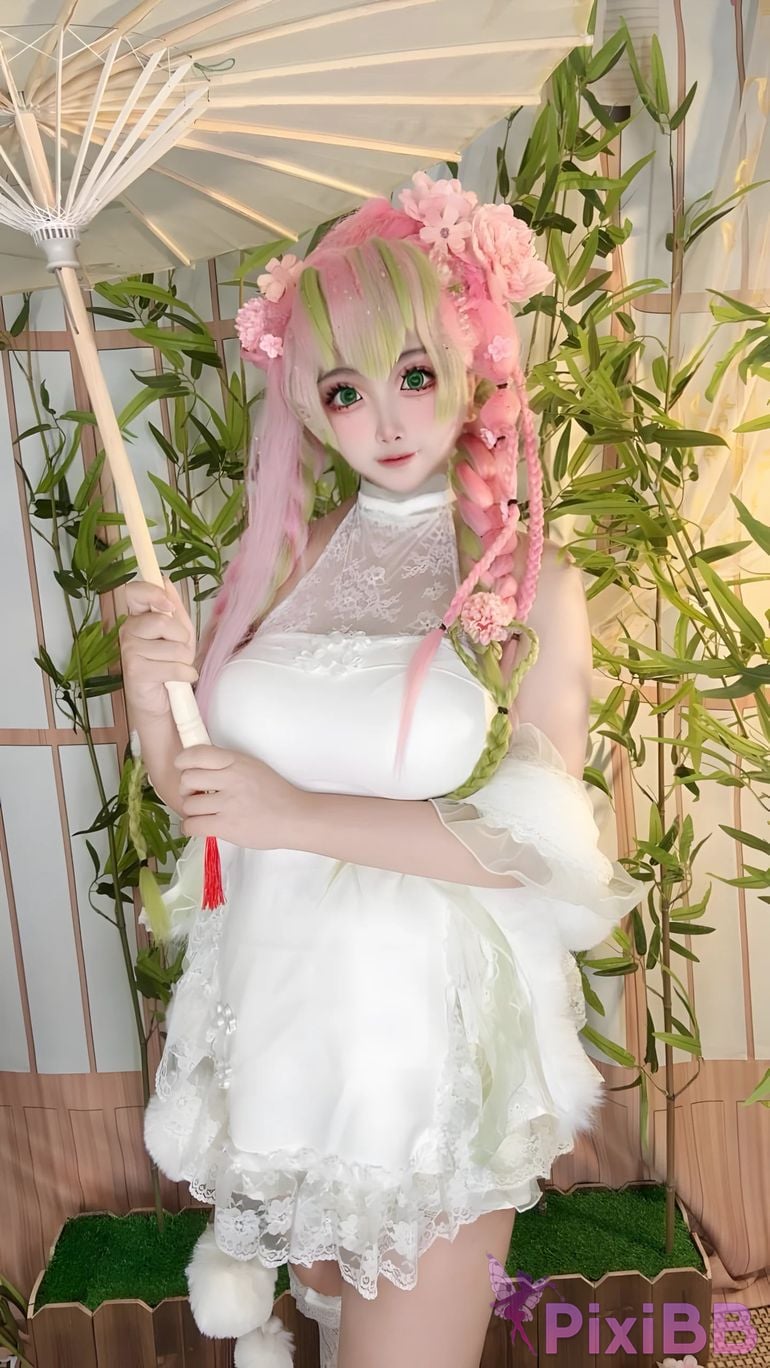 Cosplayer Vanilla Milk Meow D e m o n S l a y r K i t s u Y b Kanroji Mitsuri Collectors Edition PixiBB.COM 159
