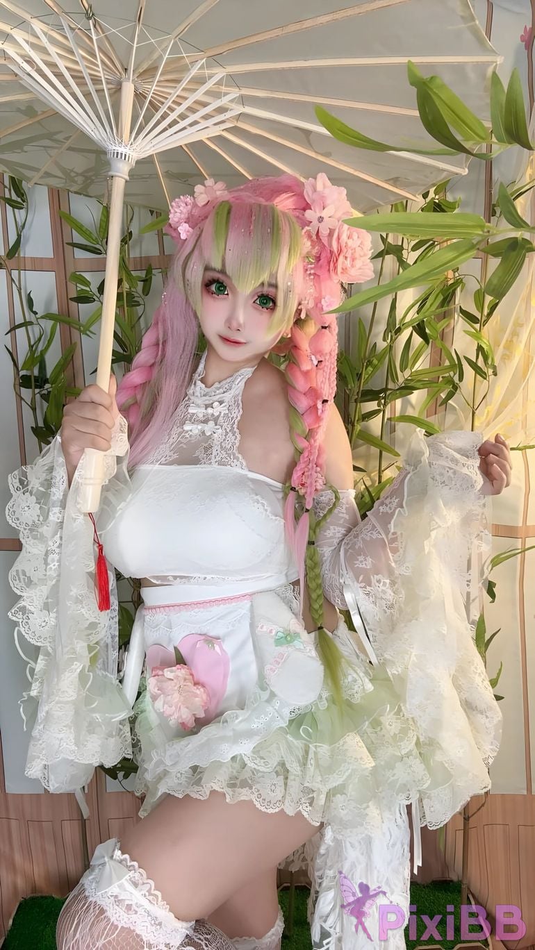 Cosplayer Vanilla Milk Meow D e m o n S l a y r K i t s u Y b Kanroji Mitsuri Collectors Edition PixiBB.COM 165