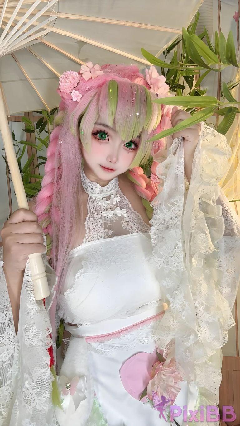 Cosplayer Vanilla Milk Meow D e m o n S l a y r K i t s u Y b Kanroji Mitsuri Collectors Edition PixiBB.COM 167