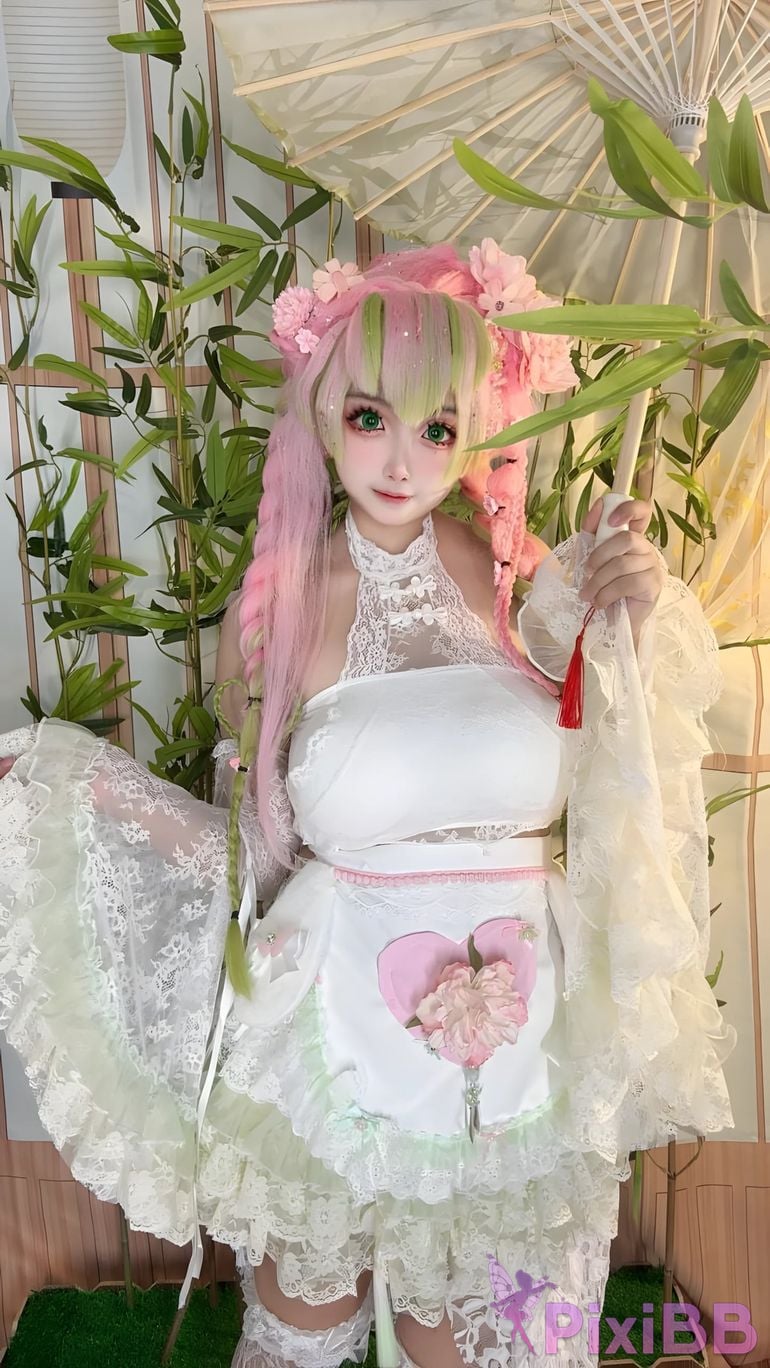 Cosplayer Vanilla Milk Meow D e m o n S l a y r K i t s u Y b Kanroji Mitsuri Collectors Edition PixiBB.COM 169