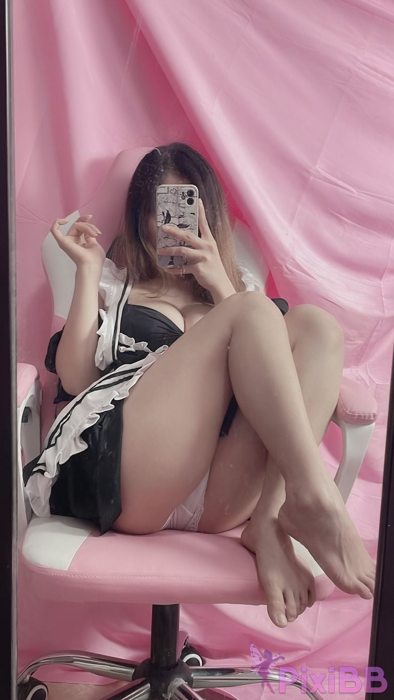 Cosplay Last Night 787 Maid Selfie PixiBB.COM 001