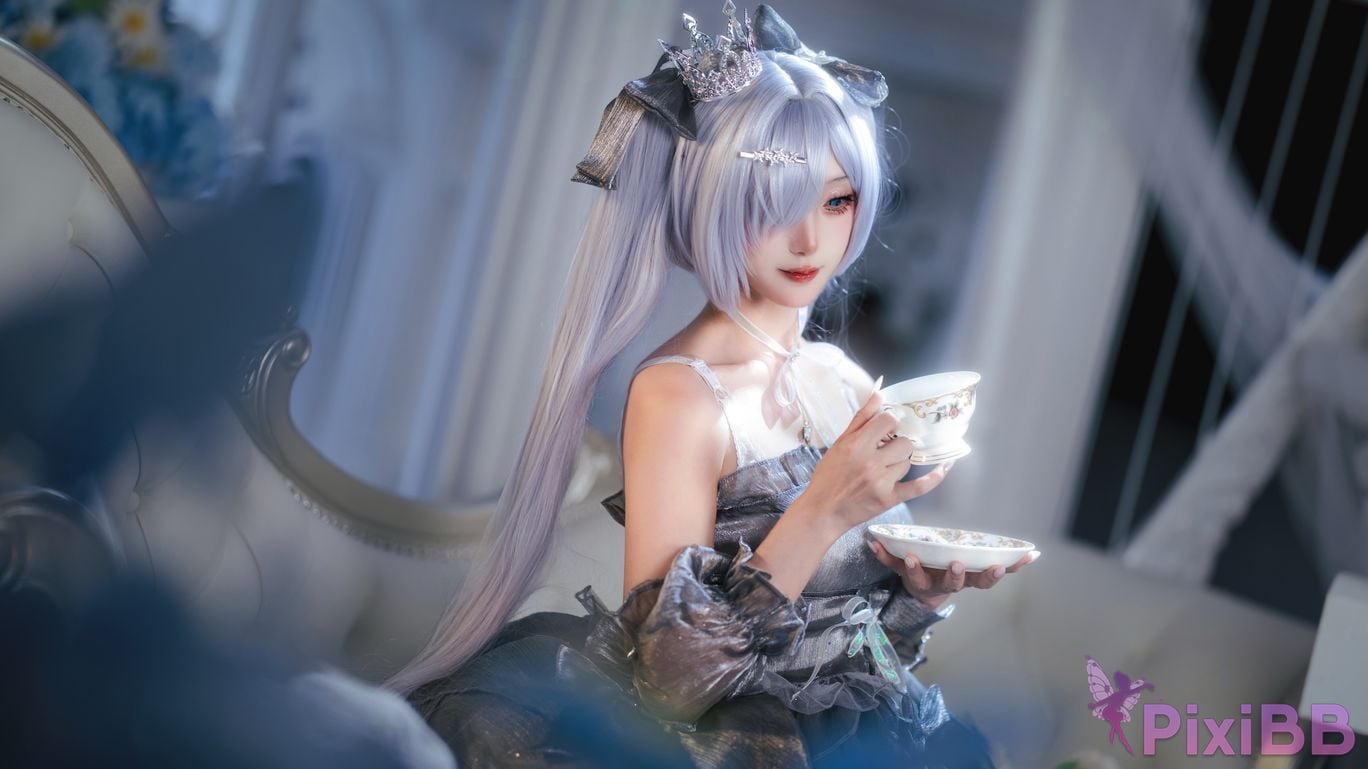 Cosplayer Its Su Qing NIKKE cinderella PixiBB.COM 001