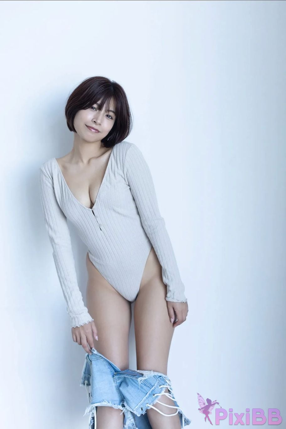 Japanese Idol Mary Fujii Marie FRIDAY digital photo book Hourglass Vol.1 all cuts PixiBB.COM 024