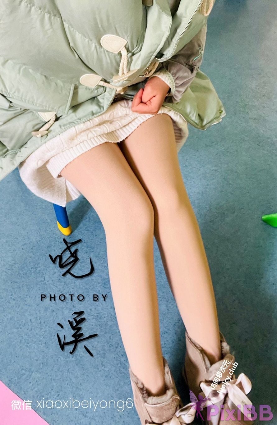 OtherXXX Xiaoxi Tall beautiful legs and silk feet Welfare Ji exposed in various places for private photos PixiBB.COM 003