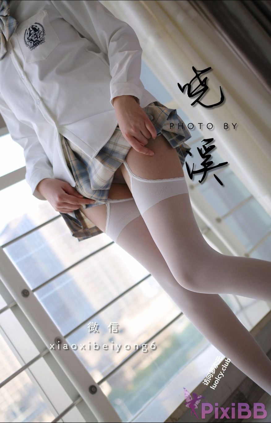 OtherXXX Xiaoxi Tall beautiful legs and silk feet Welfare Ji exposed in various places for private photos PixiBB.COM 026