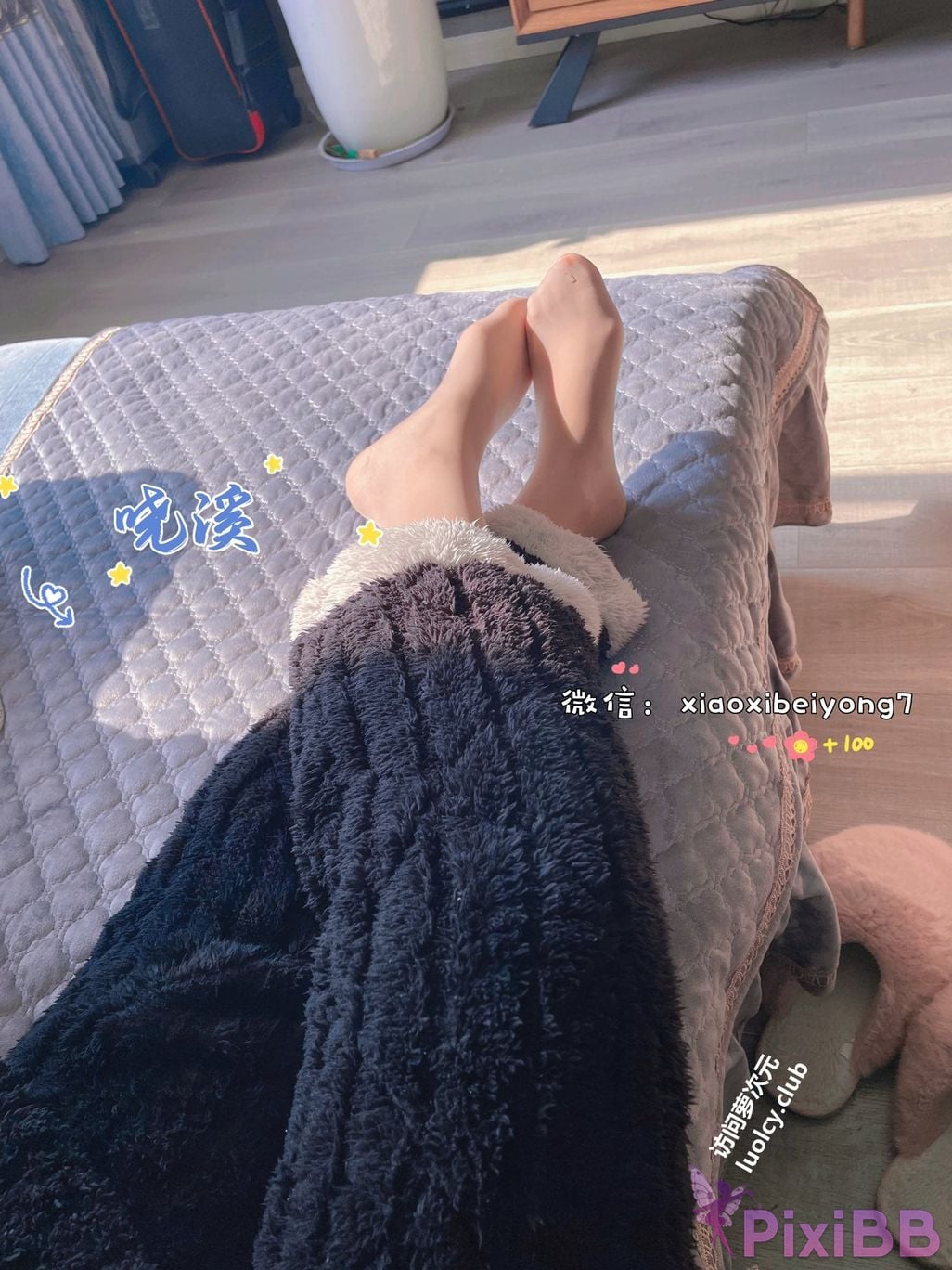 OtherXXX Xiaoxi Tall beautiful legs and silk feet Welfare Ji exposed in various places for private photos PixiBB.COM 042