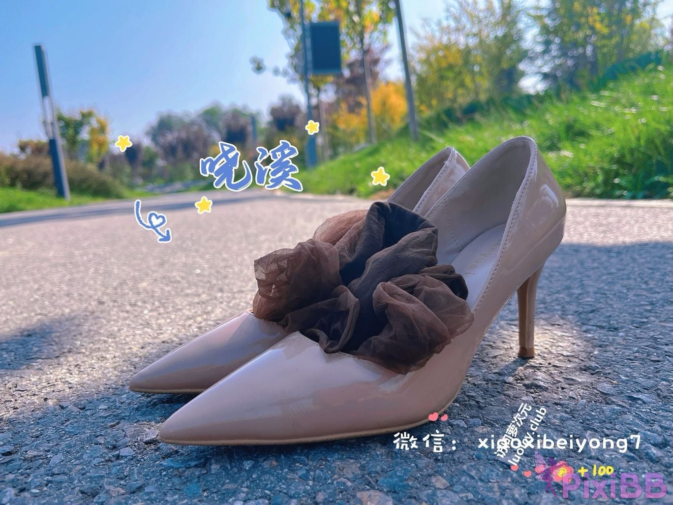 OtherXXX Xiaoxi Tall beautiful legs and silk feet Welfare Ji exposed in various places for private photos PixiBB.COM 140