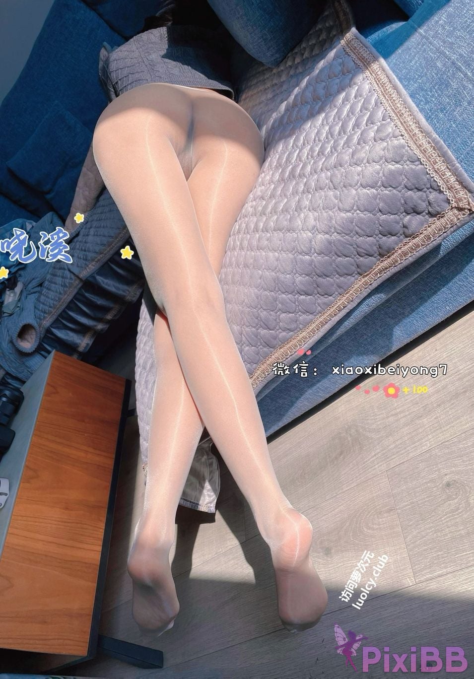 OtherXXX Xiaoxi Tall beautiful legs and silk feet Welfare Ji exposed in various places for private photos PixiBB.COM 158