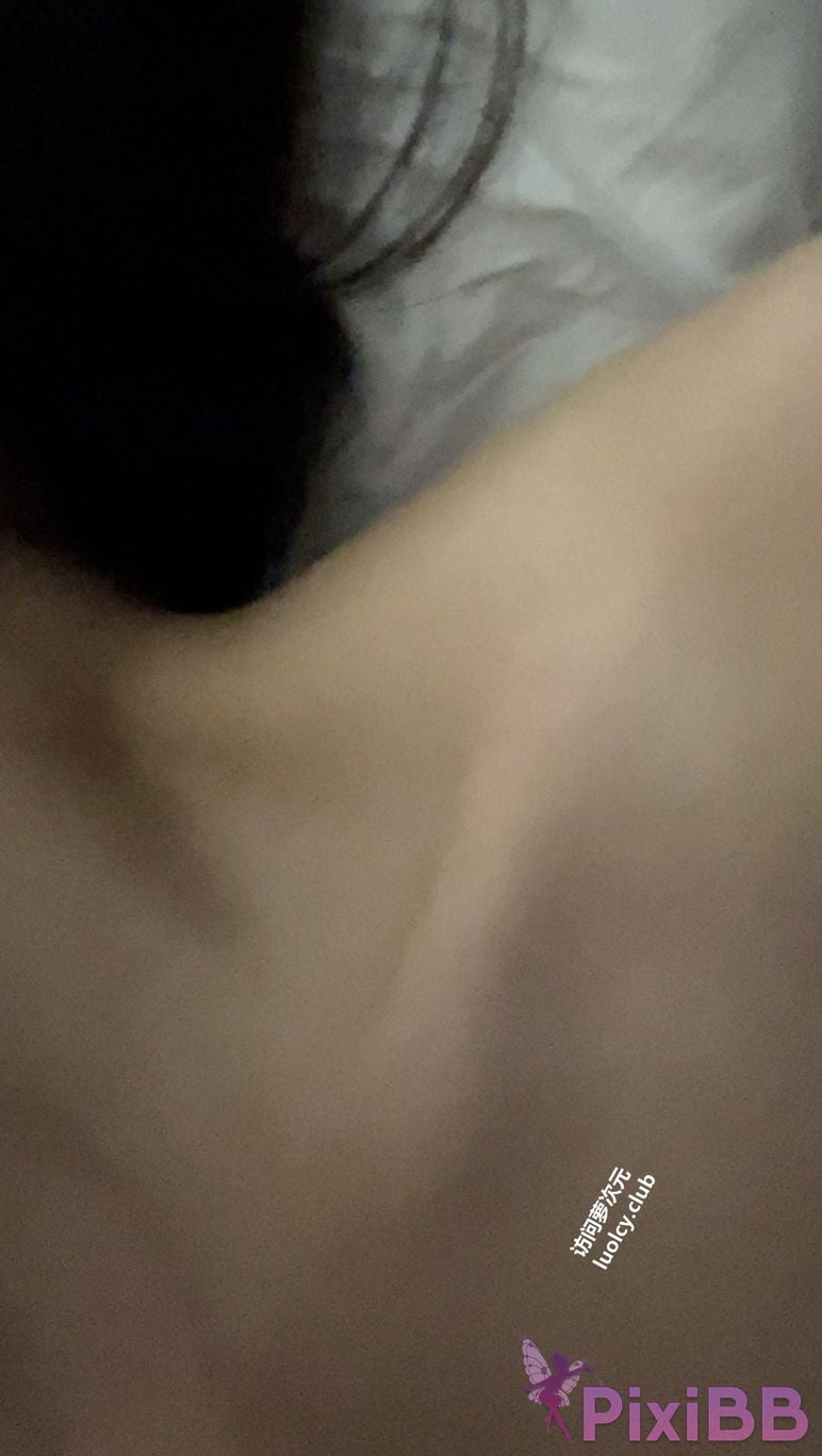 OtherXXX Xiaoxi Tall beautiful legs and silk feet Welfare Ji exposed in various places for private photos PixiBB.COM 249