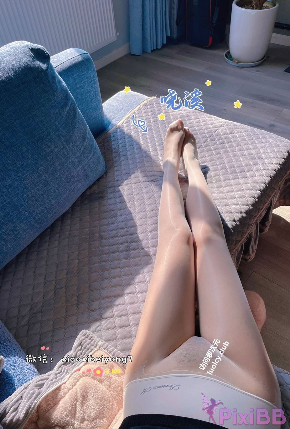 OtherXXX Xiaoxi Tall beautiful legs and silk feet Welfare Ji exposed in various places for private photos PixiBB.COM 278