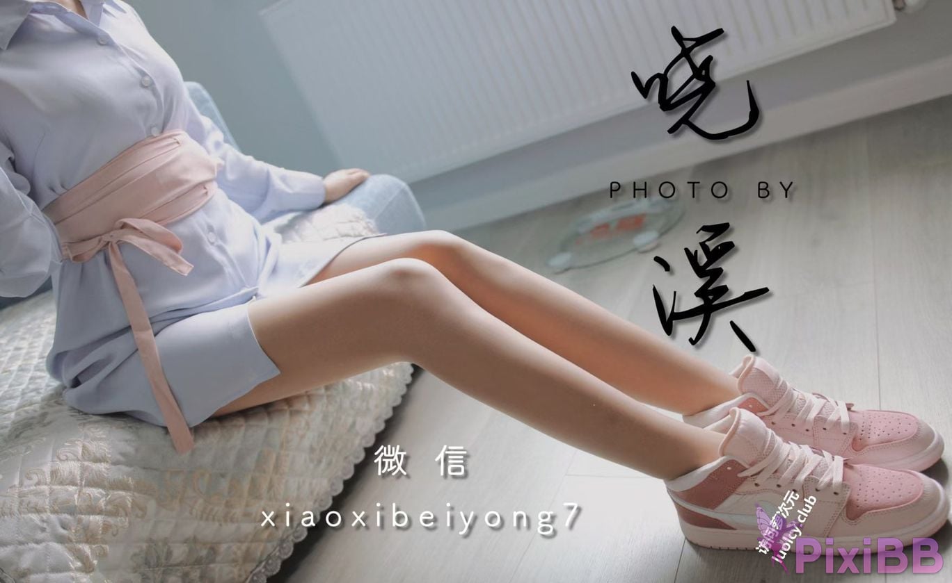 OtherXXX Xiaoxi Tall beautiful legs and silk feet Welfare Ji exposed in various places for private photos PixiBB.COM 304