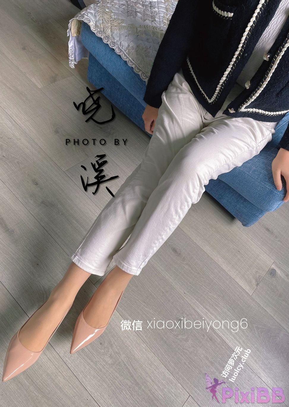 OtherXXX Xiaoxi Tall beautiful legs and silk feet Welfare Ji exposed in various places for private photos PixiBB.COM 337