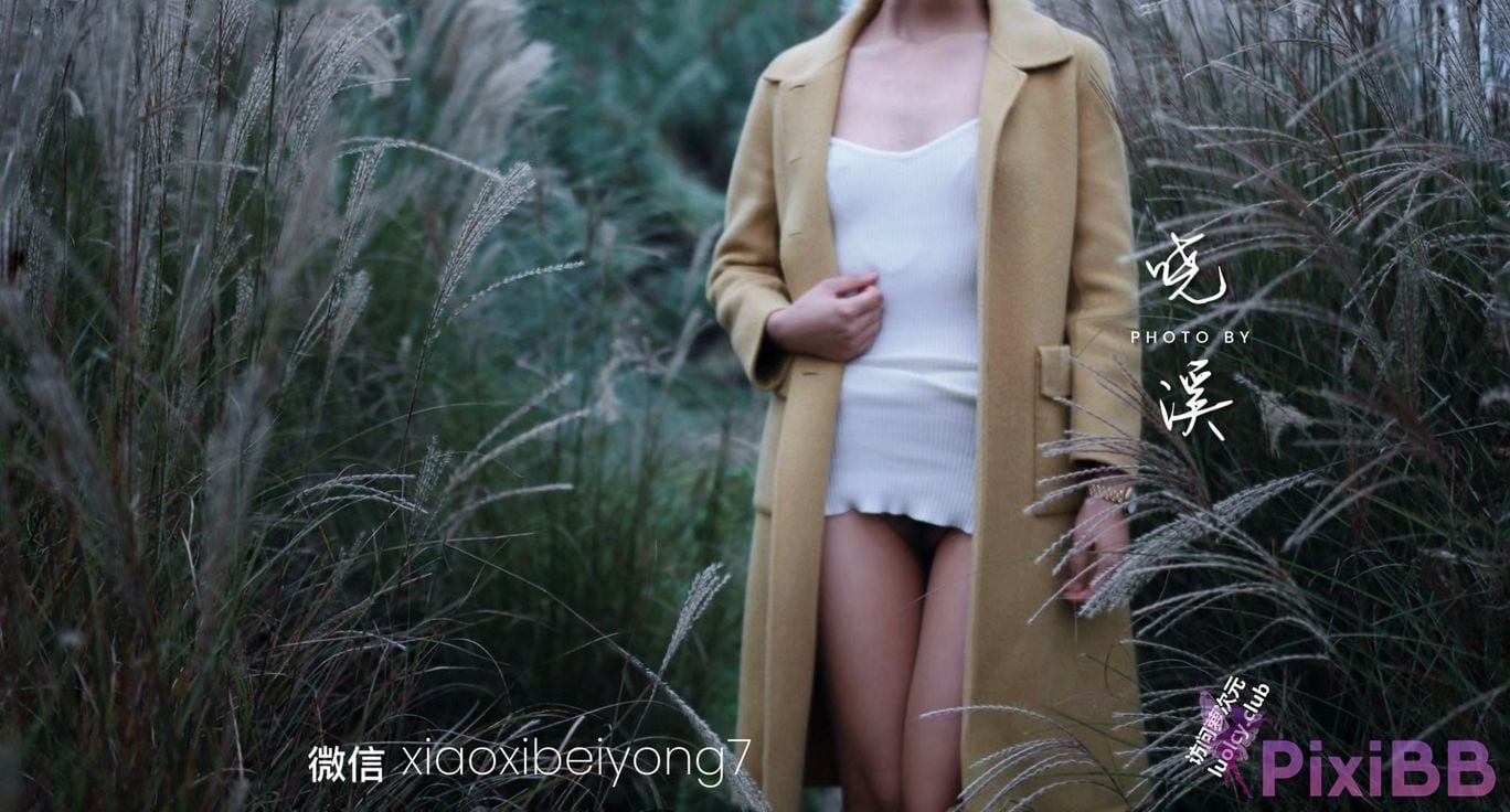 OtherXXX Xiaoxi Tall beautiful legs and silk feet Welfare Ji exposed in various places for private photos PixiBB.COM 350