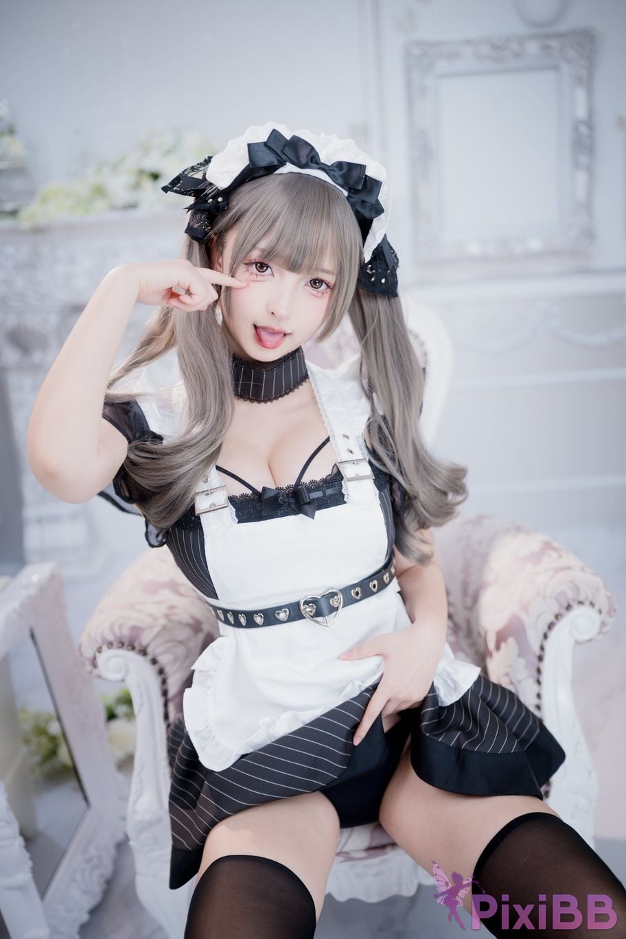 Cosplayer Kagurazaka Midwinter Delusional Maid PixiBB.COM 044