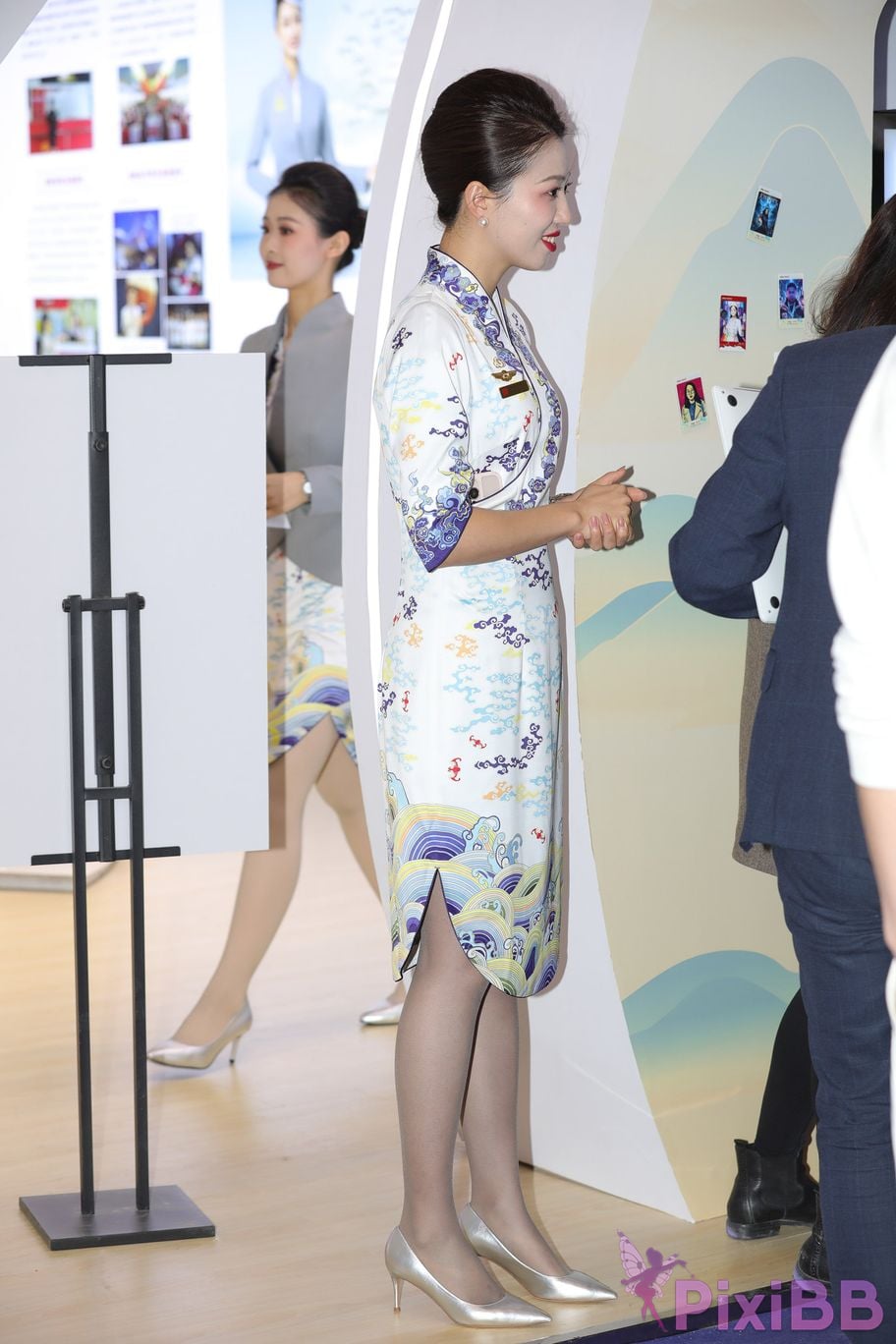 Featured Street Photography Works No.5532 Cheongsam commuting style PixiBB.COM 013