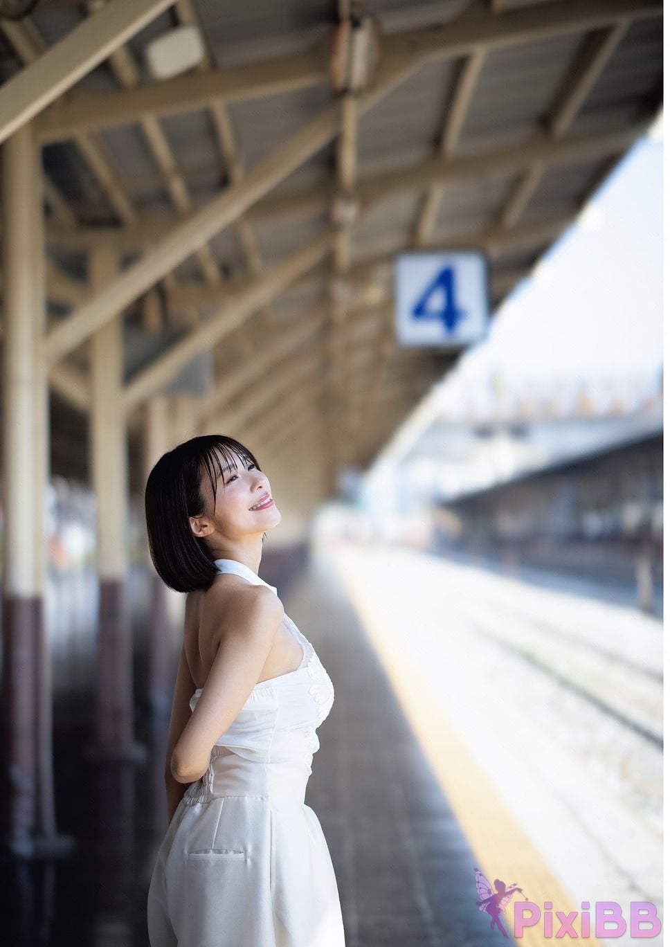 Japanese Idol Mai Tsubasa photo collection Illume PixiBB.COM 003