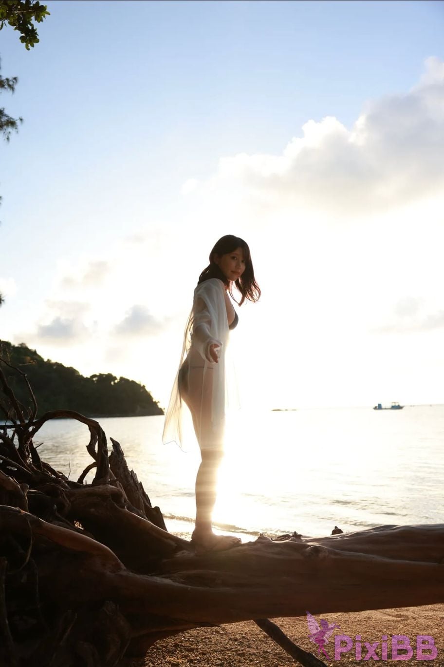 Japanese Idol Yuka Kohinata FRIDAY Digital Photo Book Soleil All Unreleased Special Edition Vol.1 Cuts PixiBB.COM 090