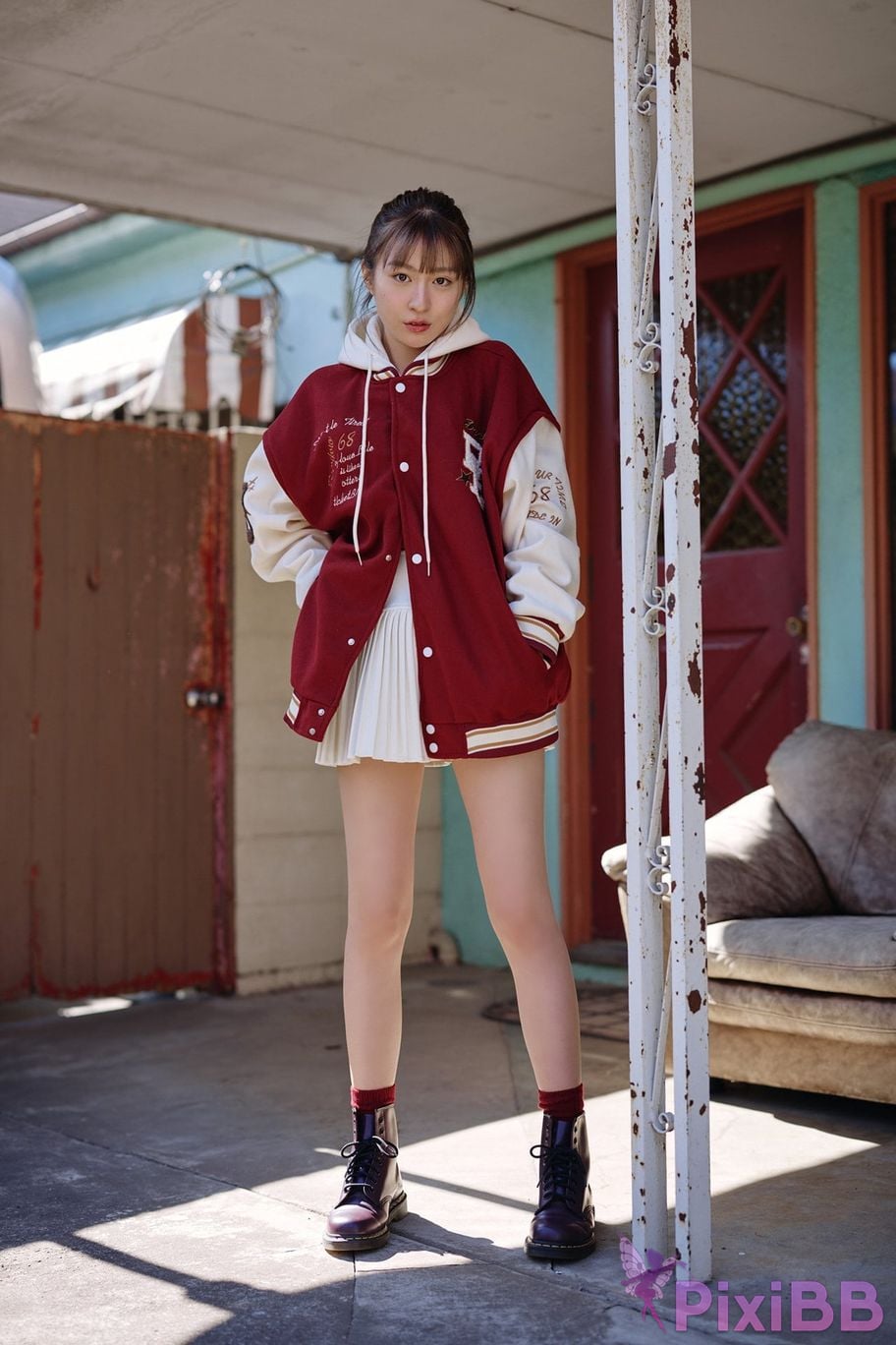 Japanese Idol Nozomi Miyabe Fall in love with this golden ratio Weekly Post Digital Photo Book PixiBB.COM 002