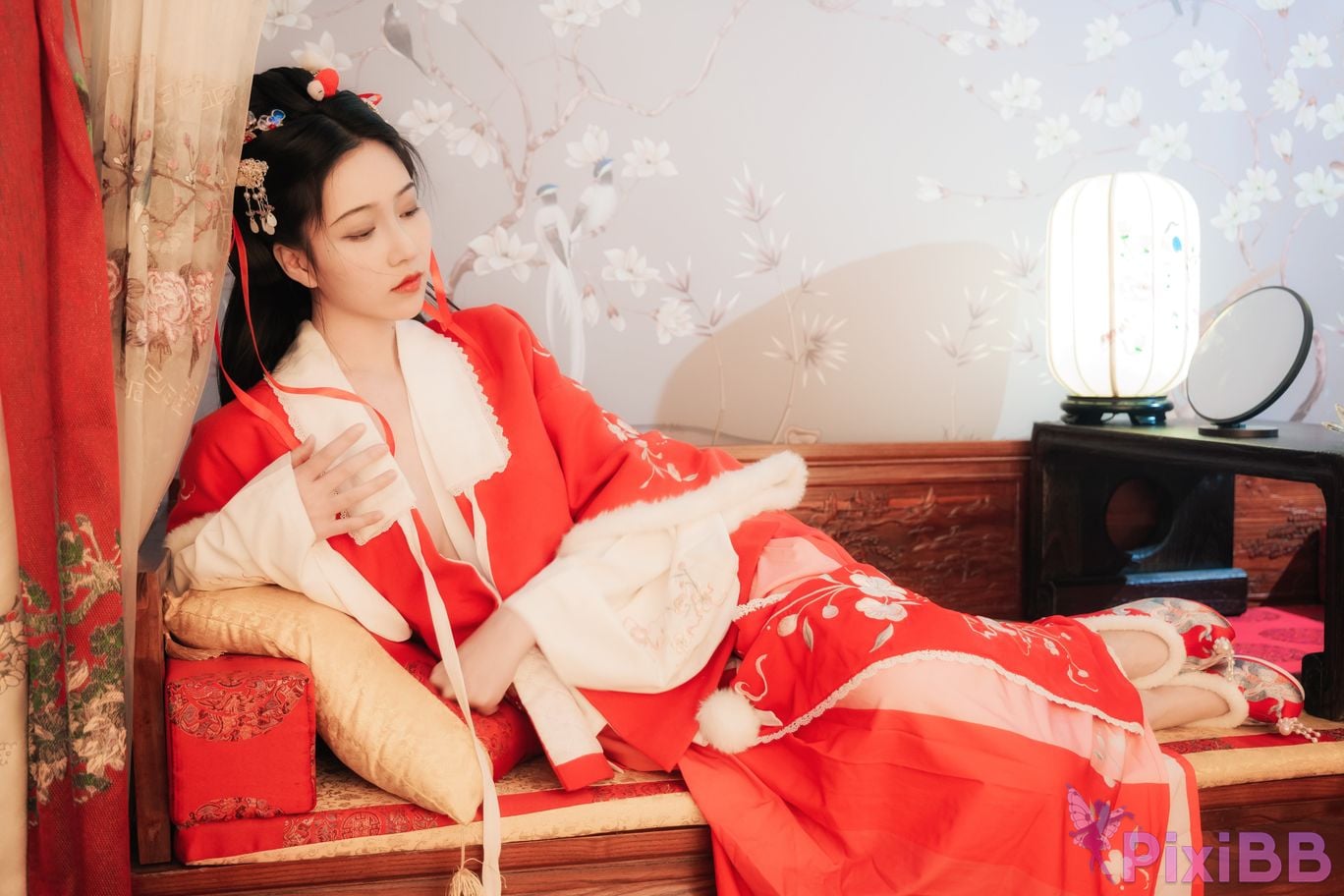 Coser Nnian PixiBB.COM 008