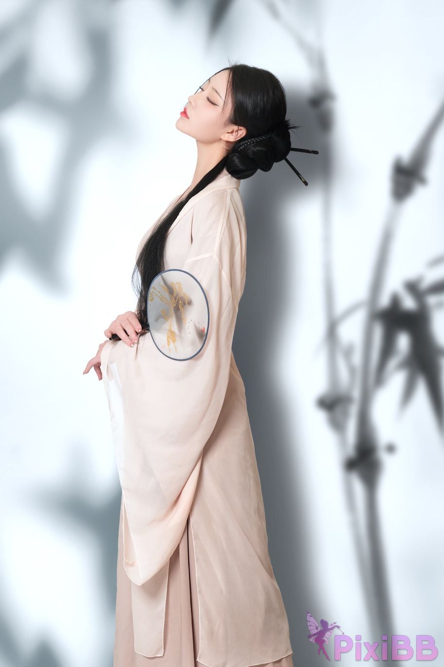 Coser Nnian PixiBB.COM 007