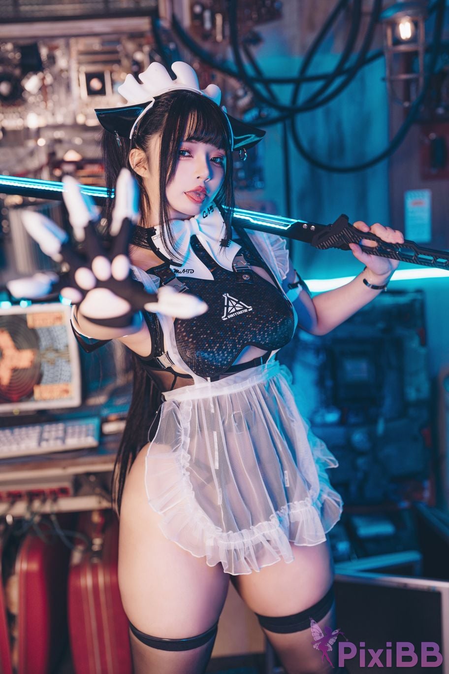 Coser Raku 8K FutureTone PixiBB.COM 003