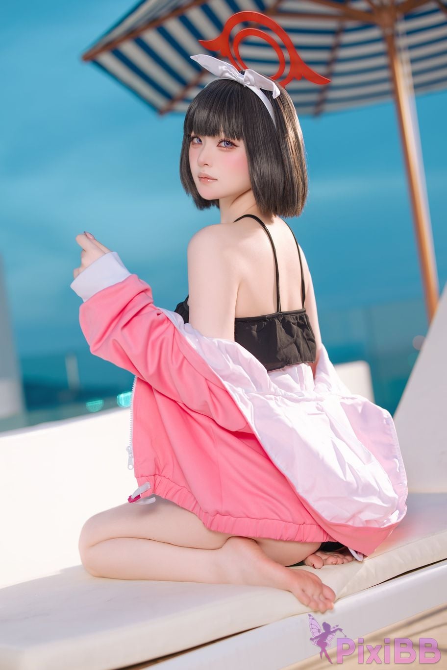 Cosplayer Island fish Blue Archive Jingshan pure white swimsuit PixiBB.COM 007