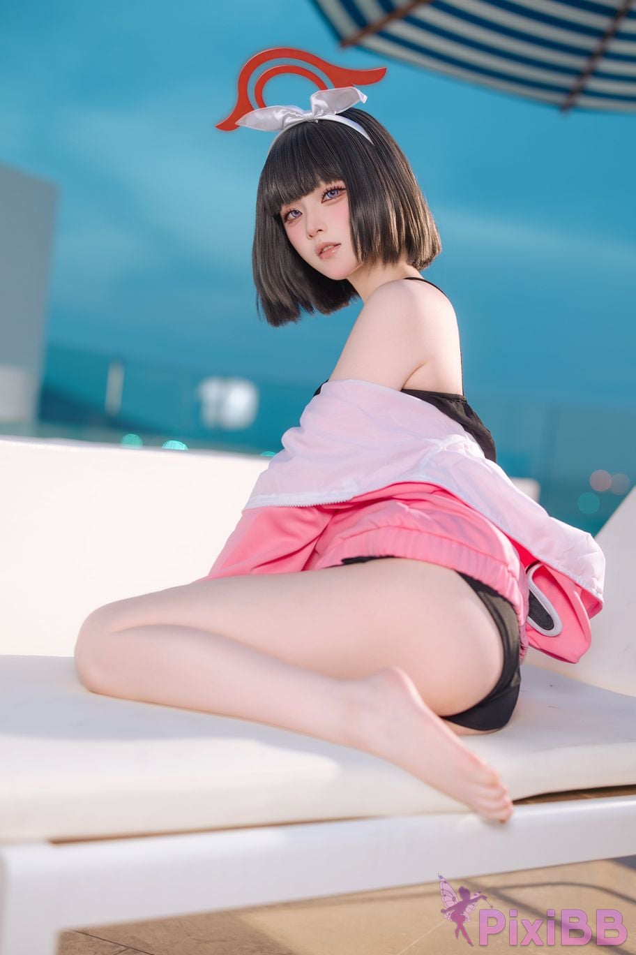 Cosplayer Island fish Blue Archive Jingshan pure white swimsuit PixiBB.COM 008