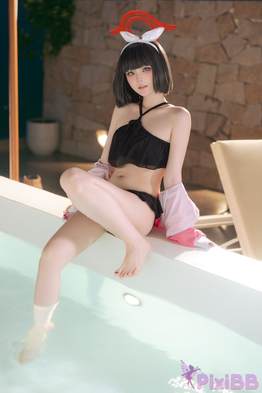 Cosplayer Island fish Blue Archive Jingshan pure white swimsuit PixiBB.COM 019