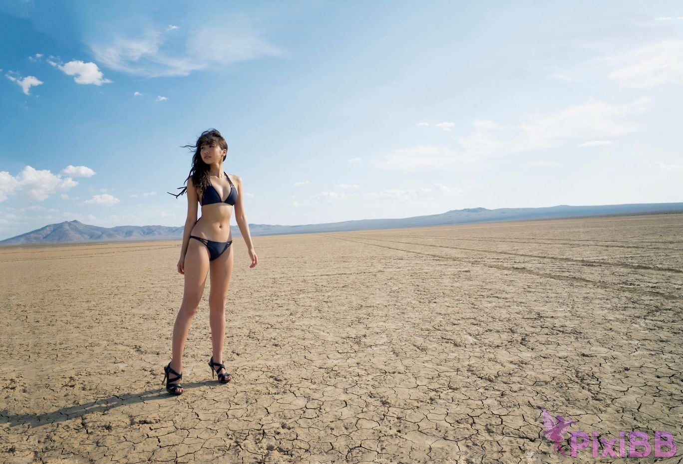 Japanese Idol Hinako Sano First photo book PixiBB.COM 023