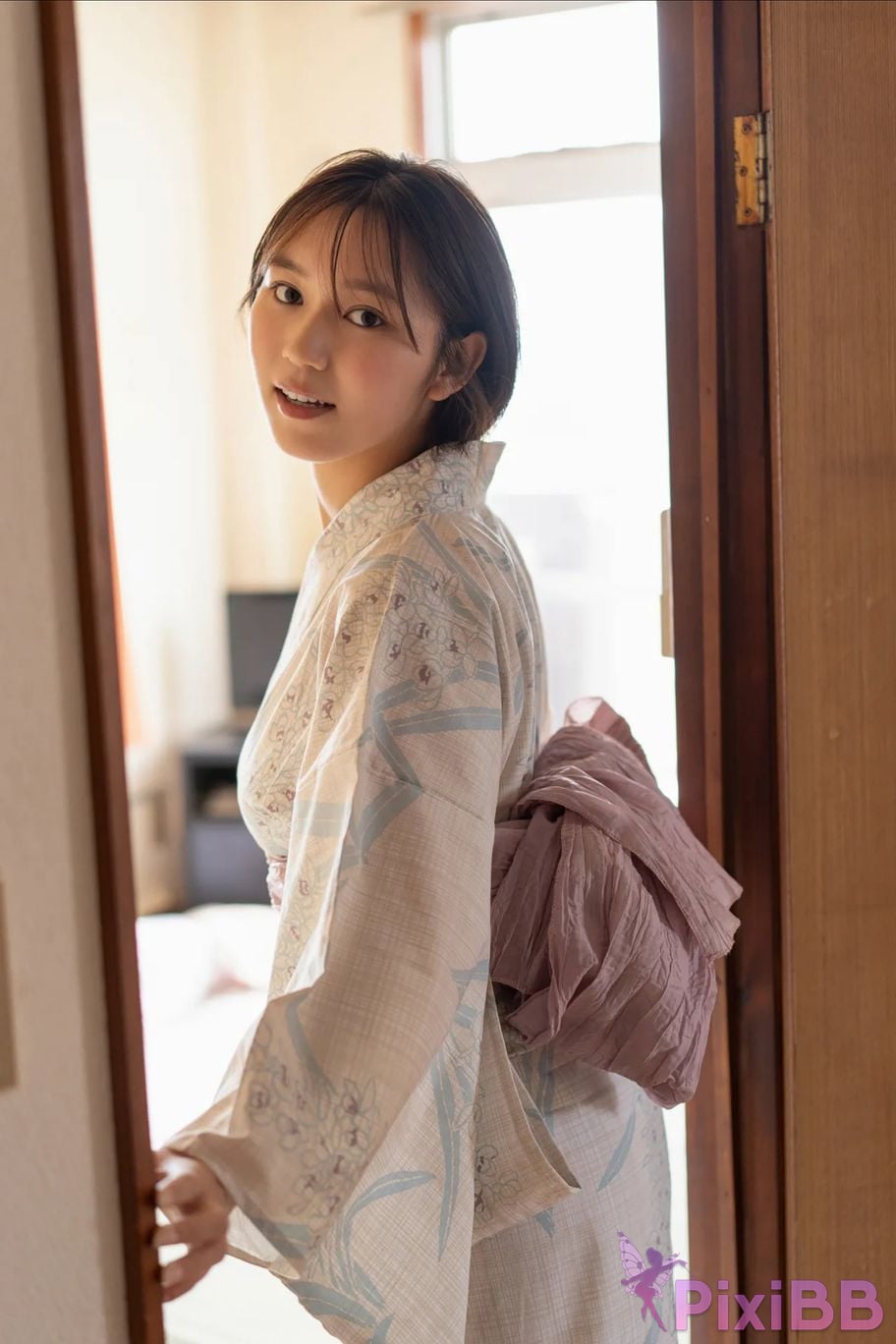 Japanese Idol Kawamichi Sara FRIDAY digital photo book heat wave Vol.1 PixiBB.COM 003