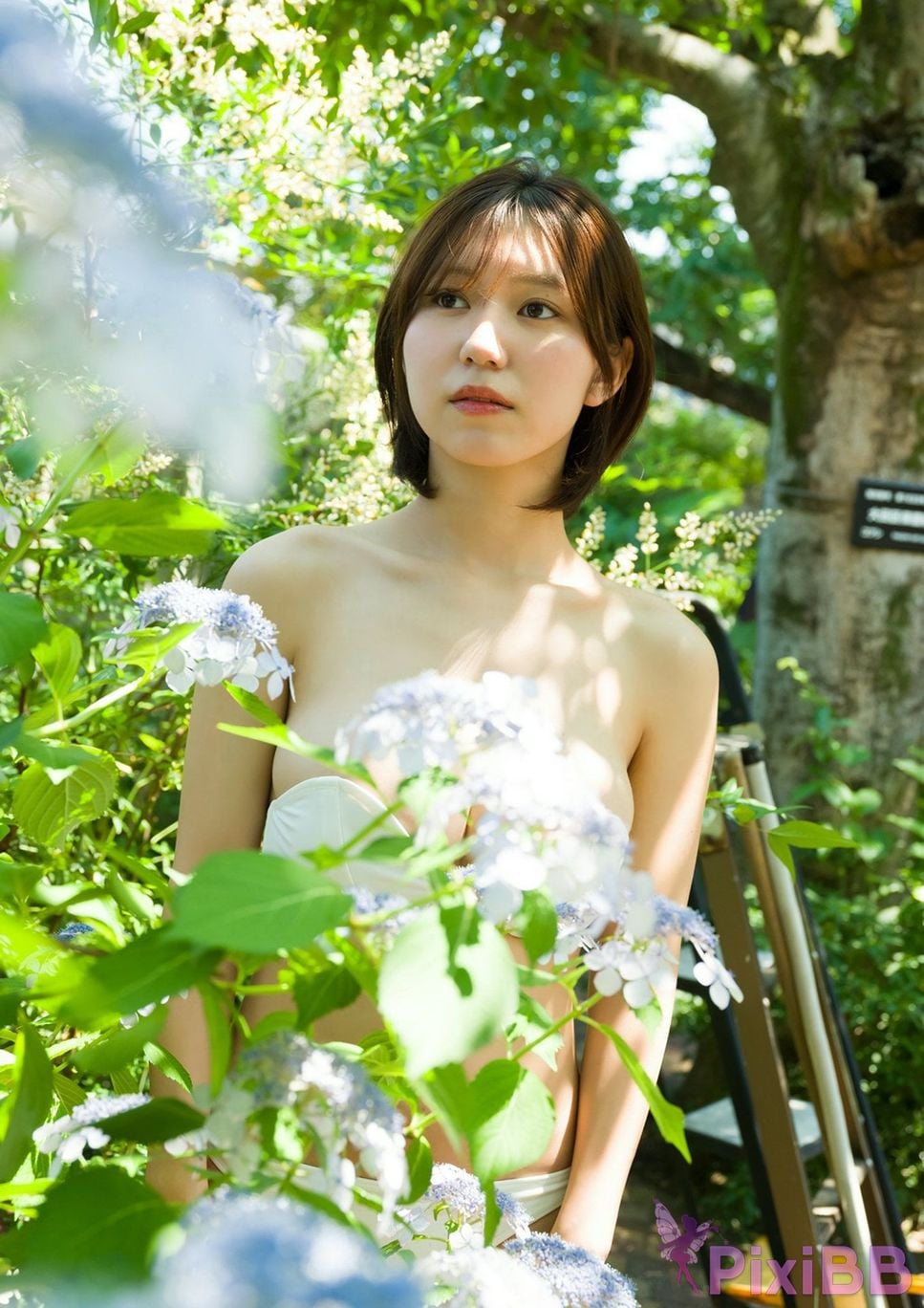 Japanese Idol Kawamichi Sara BRODY digital photo book wave PixiBB.COM 035