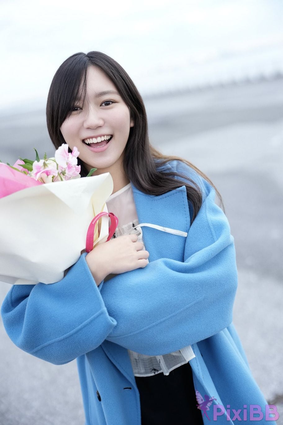 Japanese Idol Kawamichi Sara FRIDAY digital photo book Glossy for adults Vol.1 PixiBB.COM 023