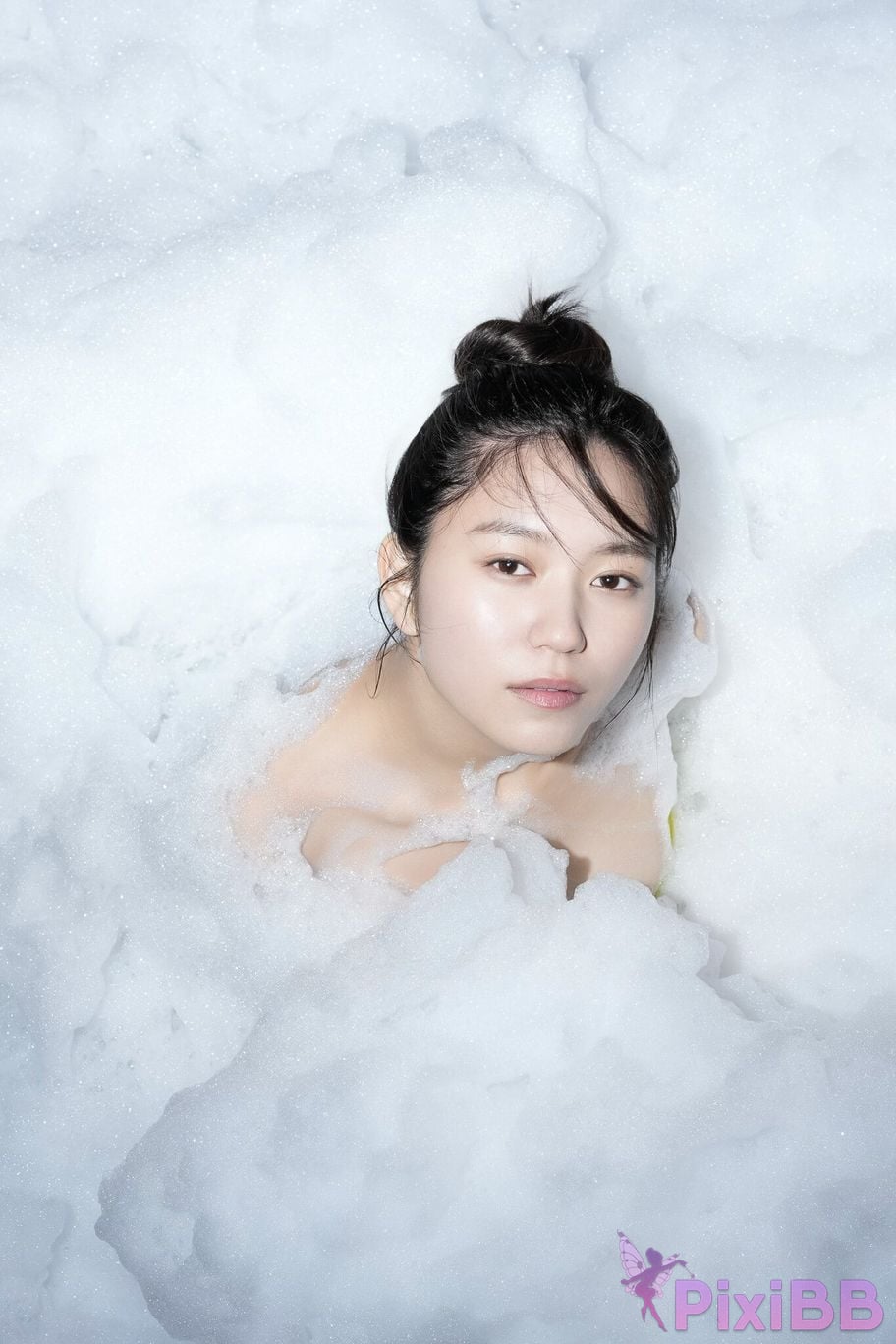 Japanese Idol Kawamichi Sara FRIDAY digital photo book Glossy for adults Vol.1 PixiBB.COM 053