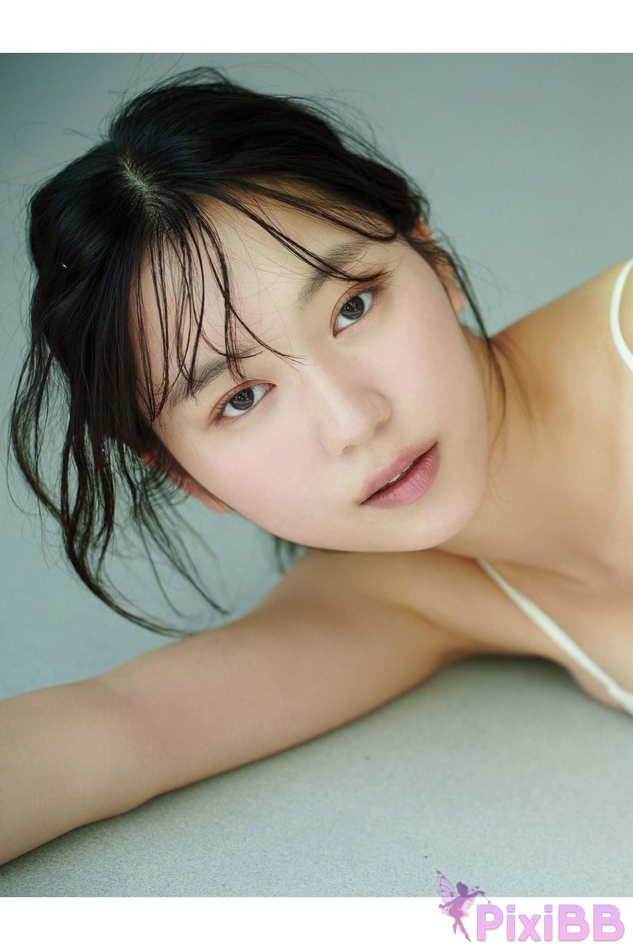 Japanese Idol Kawamichi Sara rainbow colored shower PARADE digital photo book PixiBB.COM 014