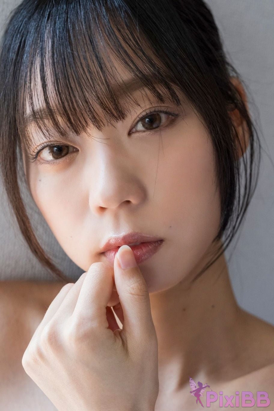 Japanese Idol Hikaru Aoyama At the end of reunion... SPA digital photo book BOOKS PixiBB.COM 047