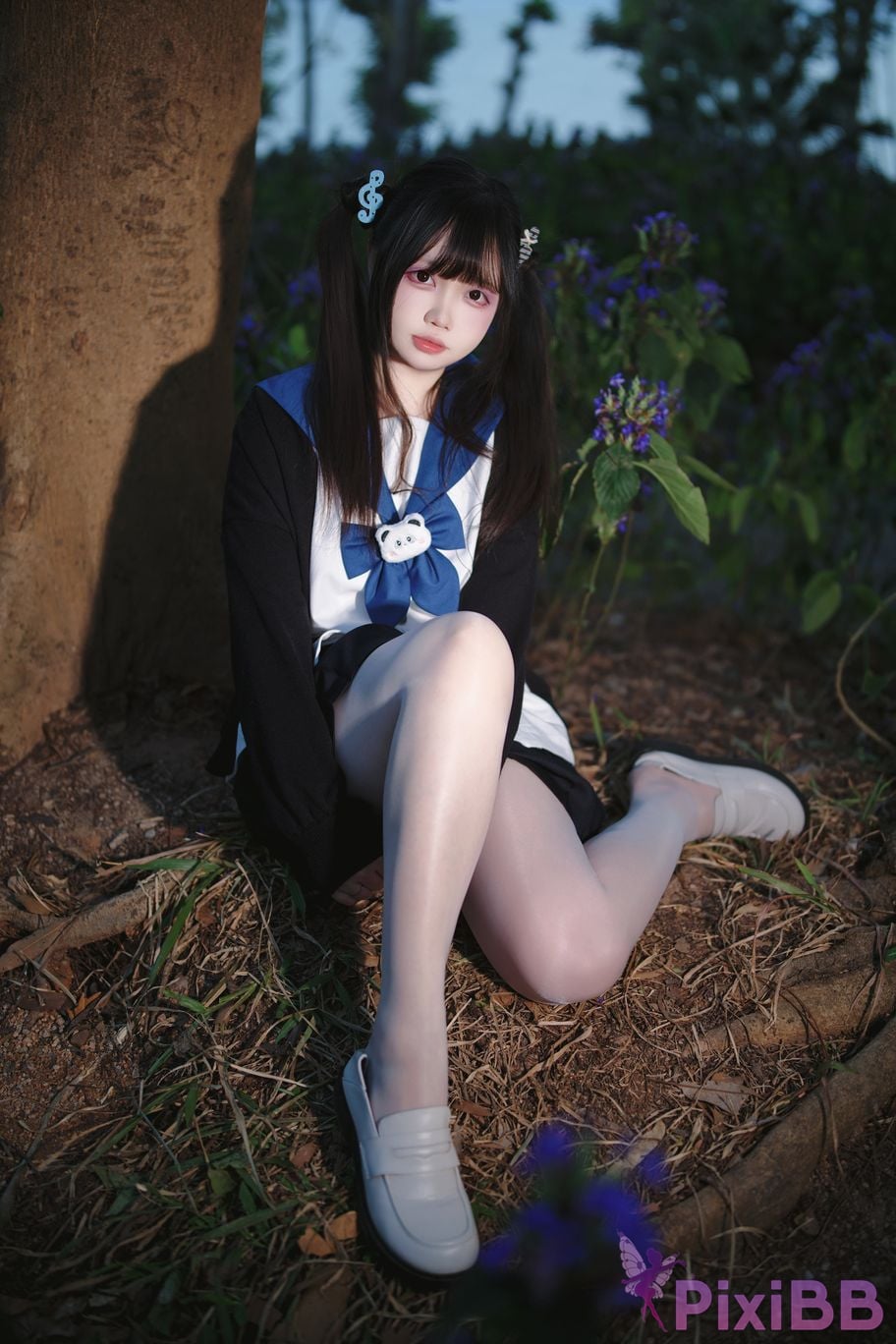Cosplayer Lausanne w Yi Zi Sangzi double ponytail jk PixiBB.COM 011