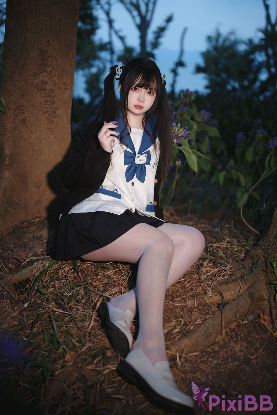 Cosplayer Lausanne w Yi Zi Sangzi double ponytail jk PixiBB.COM 015