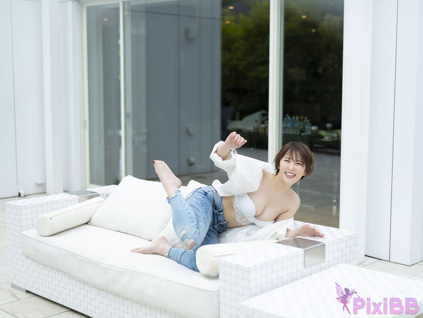 Japanese Idol Oshino Sara Oshi no FRIDAY digital photo book that bust G shock VOL.1 2 PixiBB.COM 003