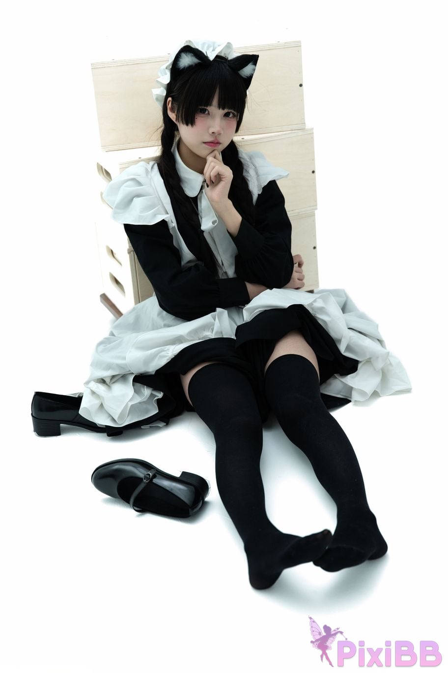 Cosplayer Shimizu Nagi maid illustrated book PixiBB.COM 069