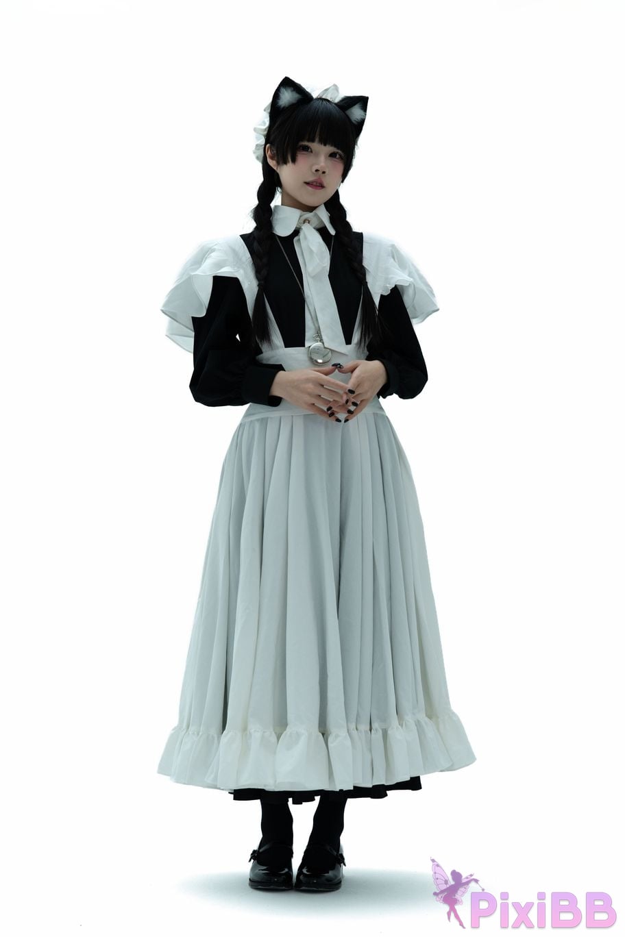 Cosplayer Shimizu Nagi maid illustrated book PixiBB.COM 071